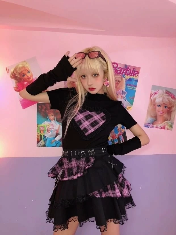 Y2K Statement Color Block Paneled Checkered Layered Skirt - Image 3