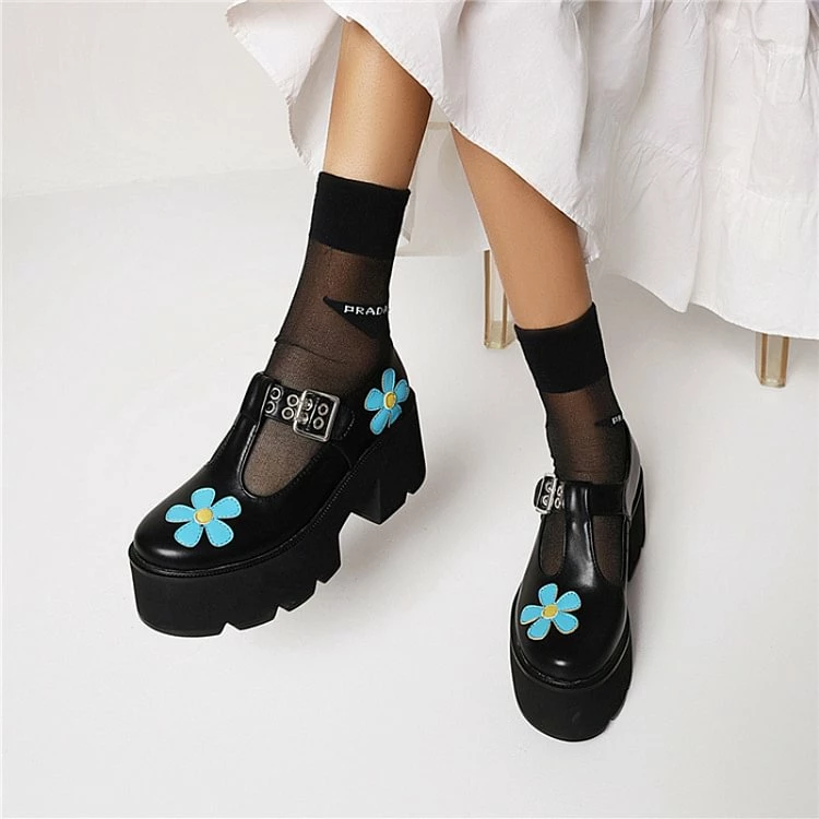 Women's Mary Janes Fashion Lolita Floral Pattern Square Buckle Platform Pumps - Image 4