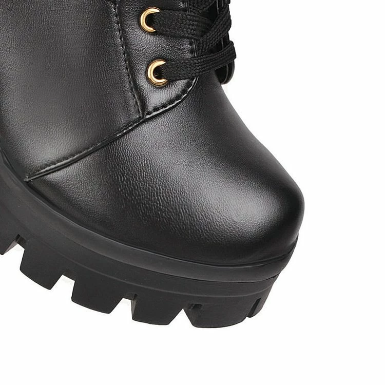 Victorian Vintage O-Ring Lace Chunky Heel Boots - Image 4